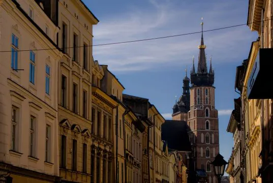 Półkolonie zimowe w Krakowie – aktywny wypoczynek dla dzieci